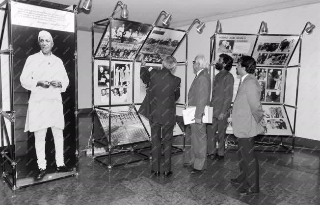 Kultúra - Jawaharlal Nehru indiai államférfi életét és korát bemutató kiállítás