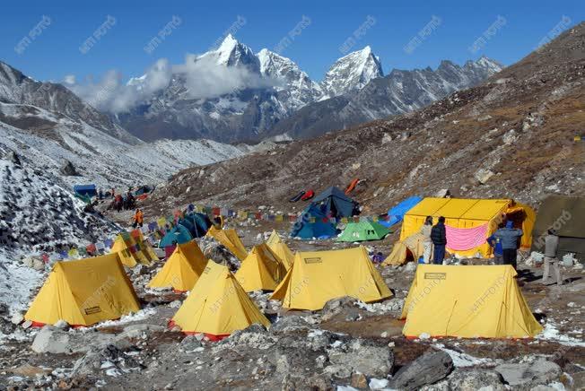 Nepál - Island Peak Base Camp
