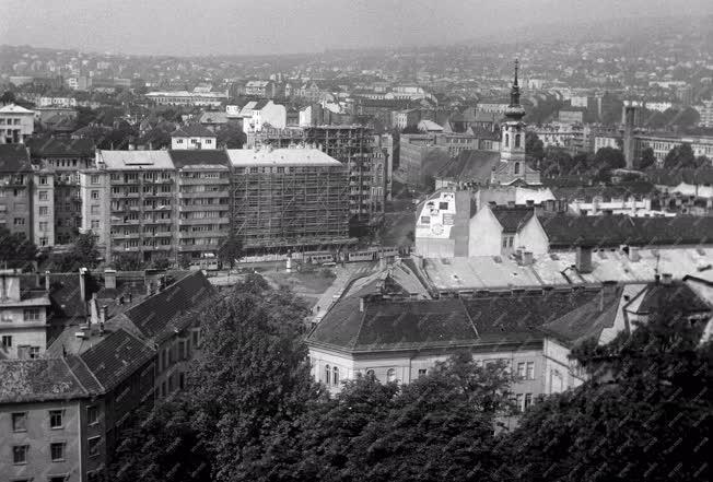 Városkép - Budapest - Lakóházak épülnek a Krisztina körúton 