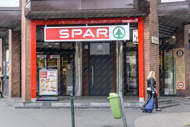 Kereskedelem - Budapest - City SPAR élelmiszeráruház