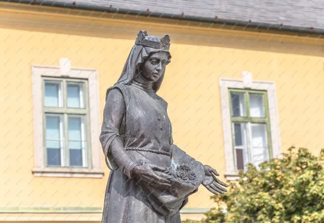 Városkép - Eger - Árpád-házi Szent Erzsébet szobra