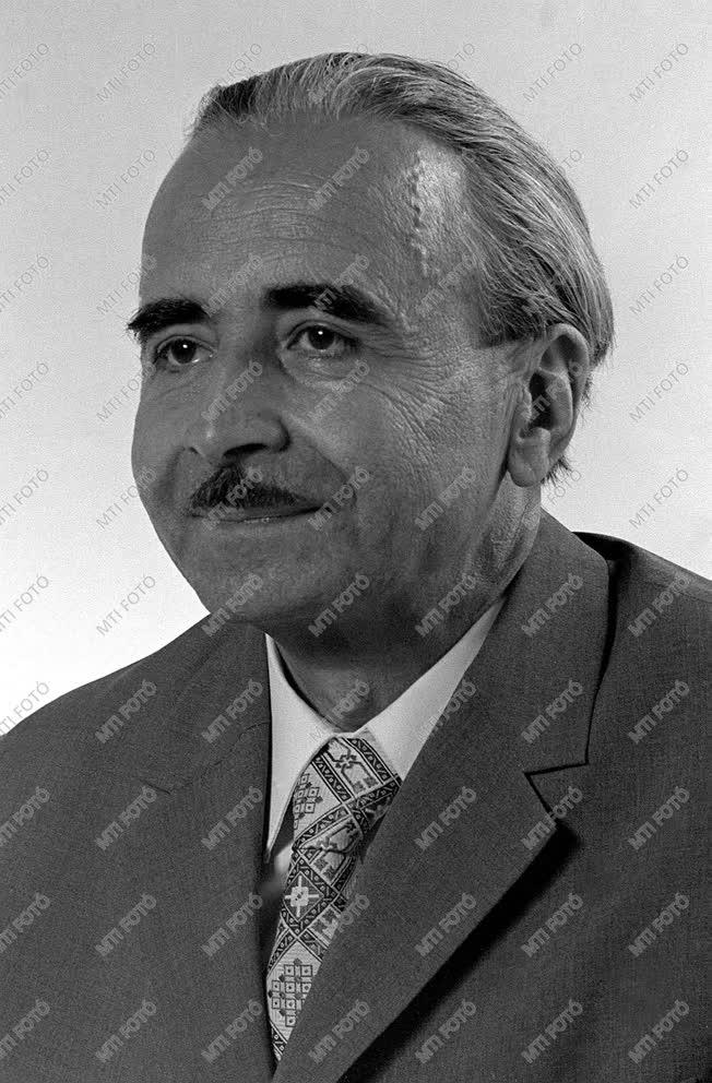 Jermy Tibor akadémikus