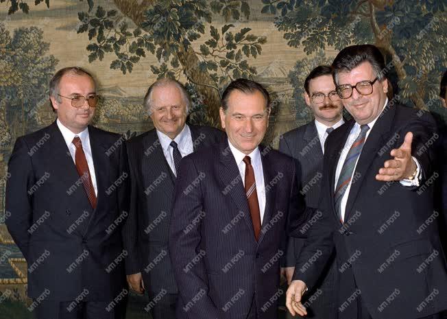 Külpolitika - Grósz Károly látogatása az NSZK-ban