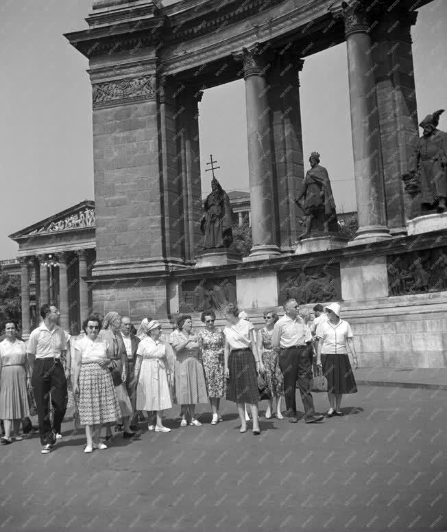 Turizmus - Külföldiek Budapesten