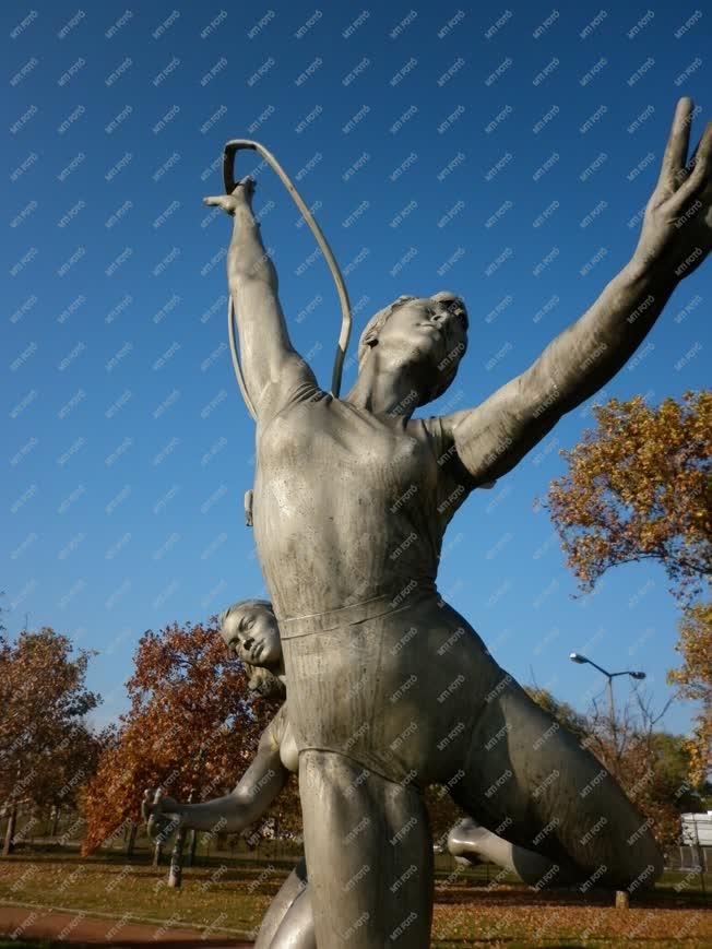 Szobrászat - Budapest - Puskás Ferenc Stadion szoborpark