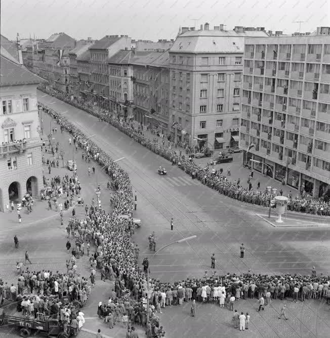 Külkapcsolat - Személy - Jurij Gagarin Budapesten