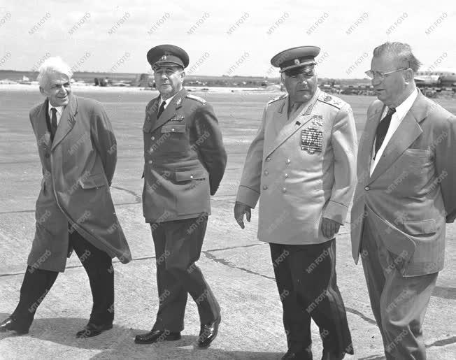 Külpolitika - Szovjet kormányküldöttség Budapesten