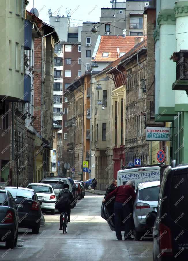 Városkép - Budapest - A nyolcadik kerületi Nap utca