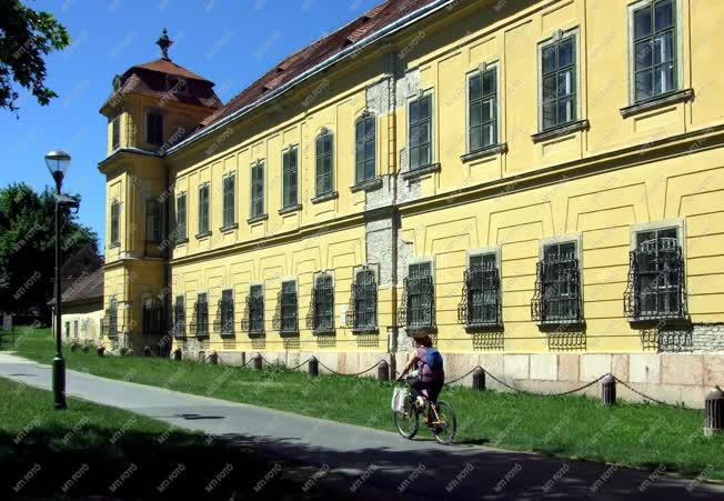 Városkép - Tata - Az Esterházy-kastély