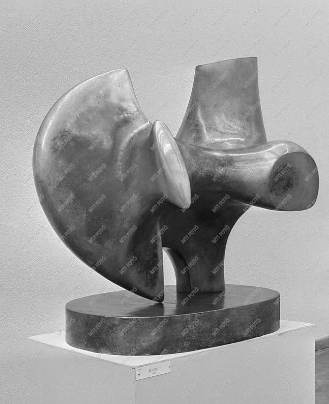 Kultúra - Henry Moore kiállítása a Műcsarnokban