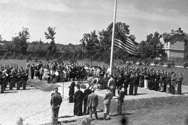 Temető - Amerikai katonatemető