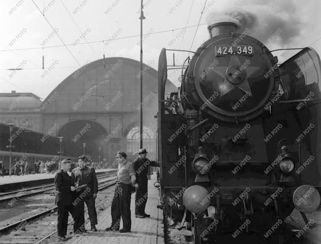 A szerző válogatása - A Keleti Pályaudvar