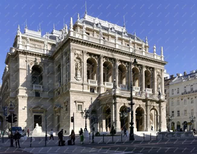 Városkép - Budapest - Magyar Állami Operaház felújított épülete