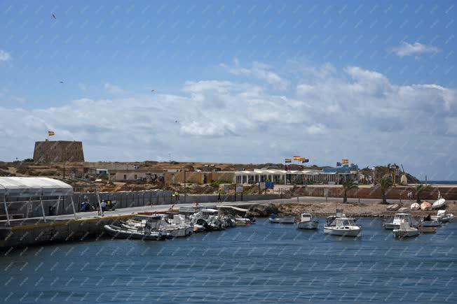 Turizmus - Tabarca - Kikötő