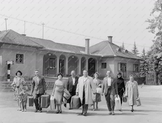 Szabadidő - Szakszervezeti üdültetés a Balatonon