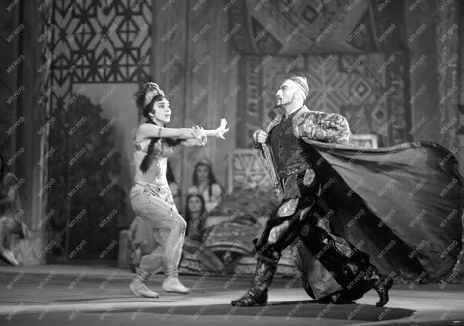 Balett - A bahcsiszeráji szökőkút című balett az Operaházban