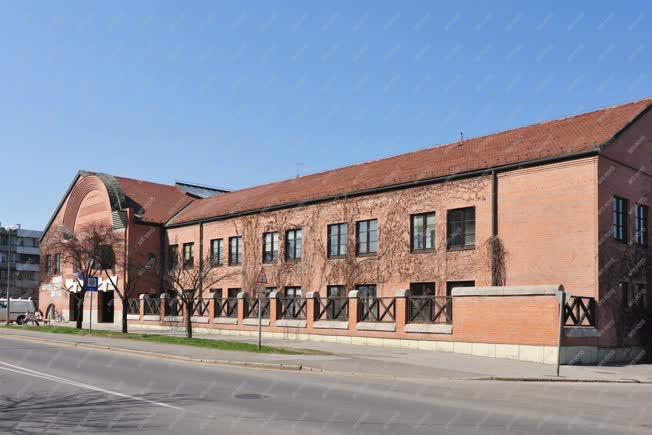Városkép - Balassagyarmat - Művelődési központ.