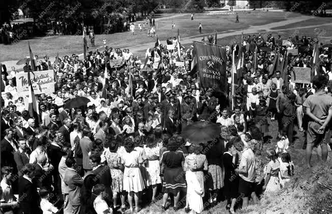 Mezőgazdaság - Aratóünnepség Dorogon