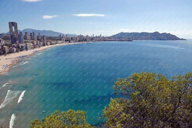 Idegenforgalom - Benidorm - Tengerpart