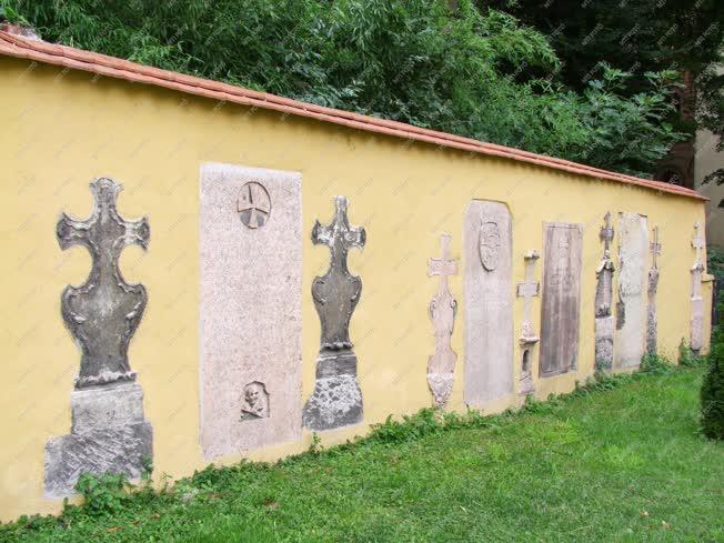 Budapest - Szerb templom síremlékei