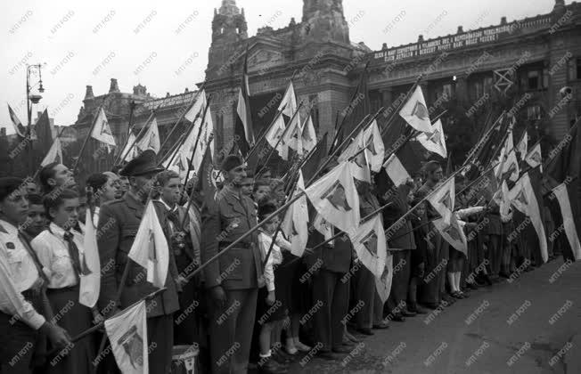 Belpolitika - A Szabadság téri békenagygyűlés