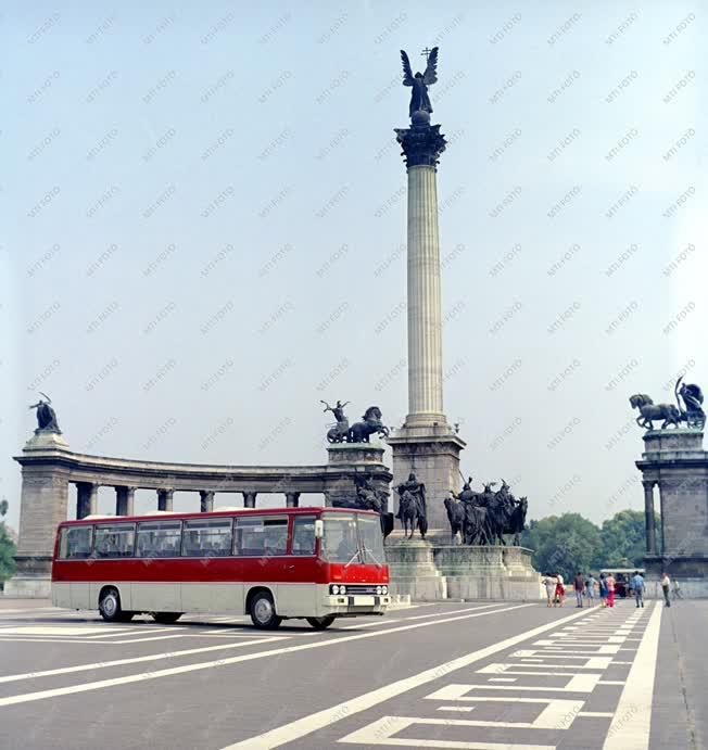 Közlekedés - Új típusú Ikarus buszok