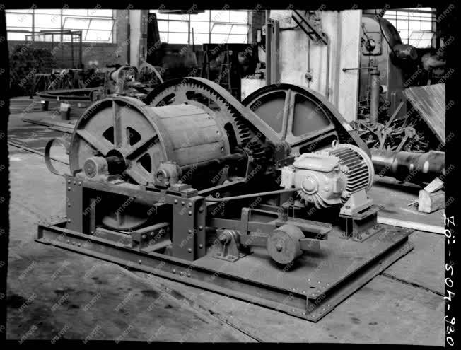 Ipar - Bányaipar - Duclos Bányagépgyár - Felvonógép