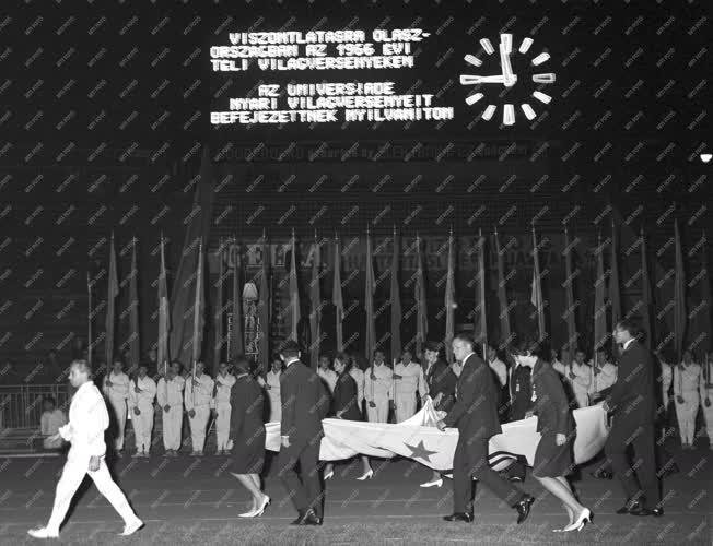 Sport - Universiade 1965. Budapest - Záróünnepség