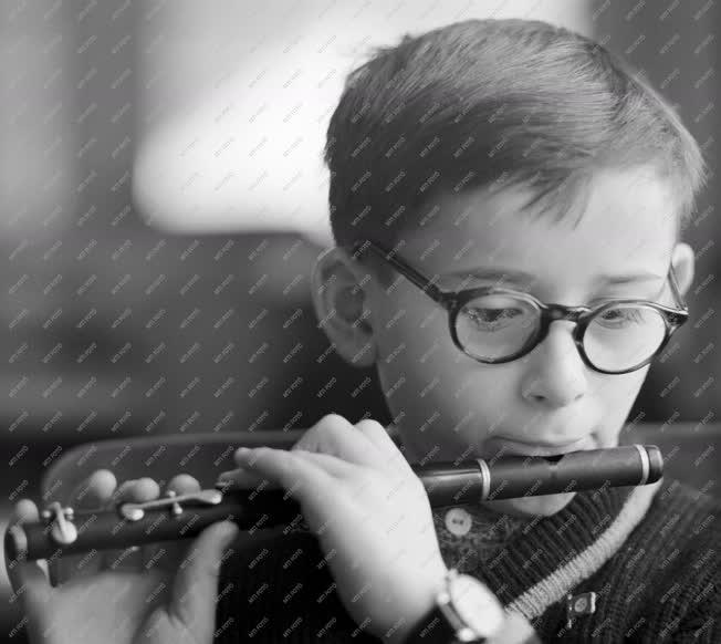 Oktatás - Tíz éves a nagykőrösi zeneiskola