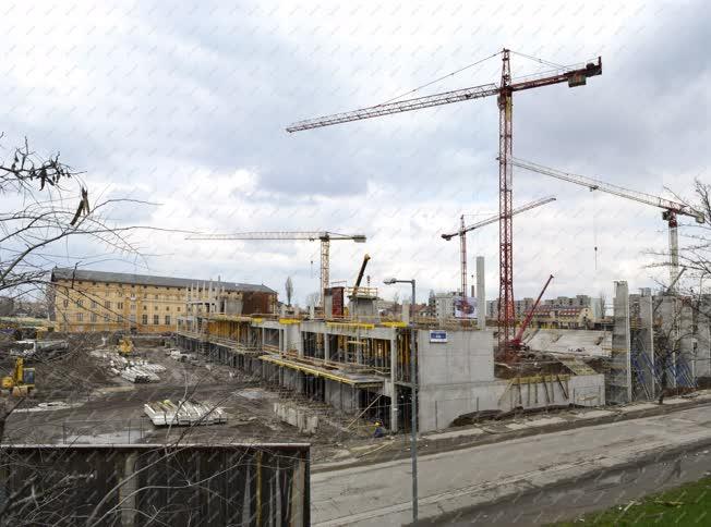 Építkezés - Budapest - Épül az MTK új stadionja