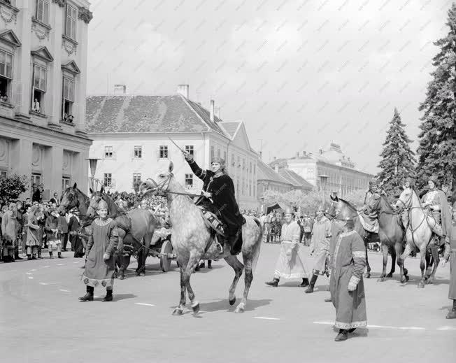 Városkép-életkép - Karnevál Szombathelyen