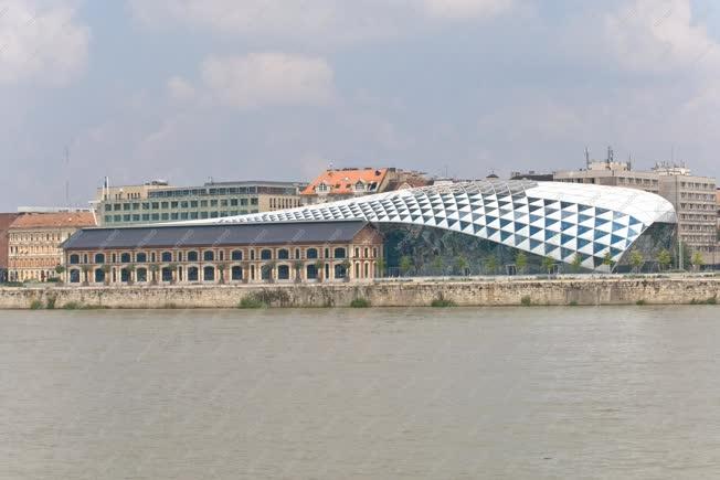 Épület - Budapest - CET-Budapest 