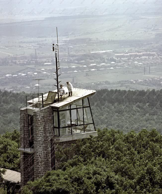 Tudomány - Meteorológia - Obszervatórium a Misina tetőn