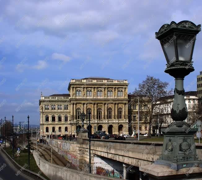 Budapesti városkép - A Magyar Tudományos Akadémia