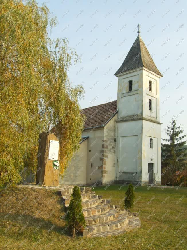 Csesztve - Árpád-kori templom