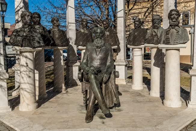 Városkép - Kalocsa - Batthyány-kormány szoborcsoport