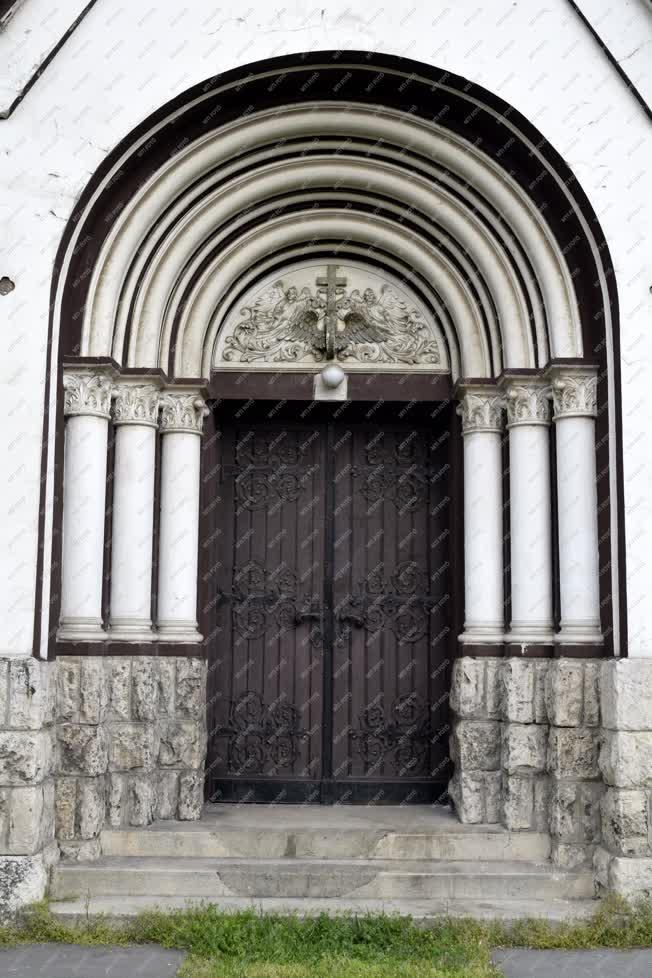Egyház - Kőbánya-MÁV-telepi Kisboldogasszony-templom