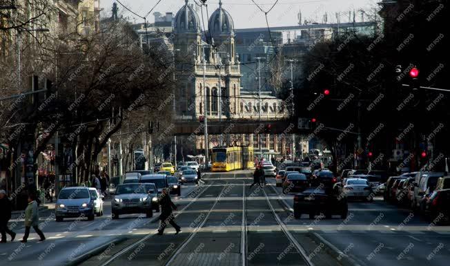 Városkép  - Budapest - A Szent István körút részlete 