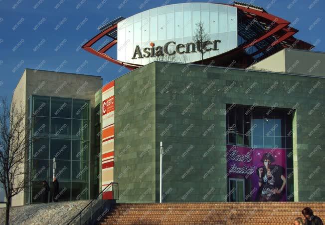 Kereskedelem - Asia Center