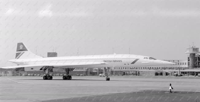 Technika - Concorde repülőgép Ferihegyen