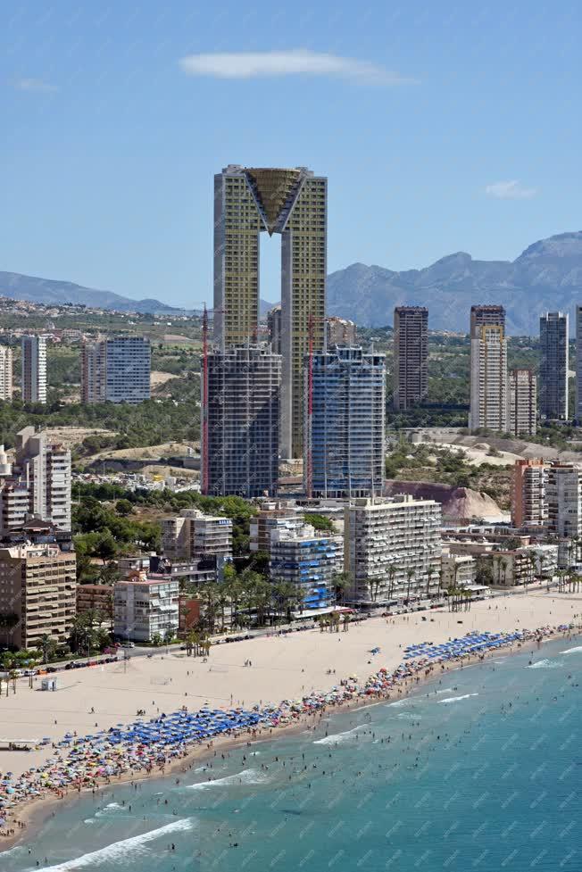 Idegenforgalom - Benidorm - Tengerpart