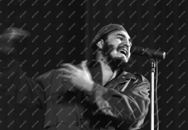 Belpolitika - Fidel Castro 