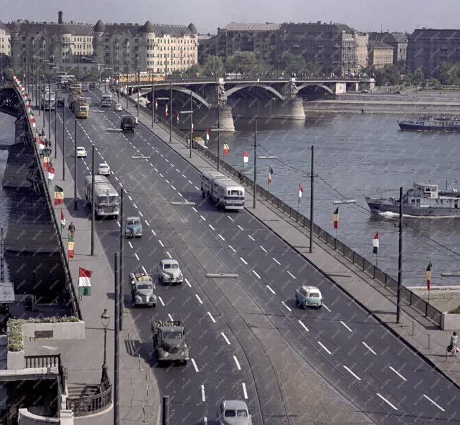 Városkép - Közlekedés - Forgalom a Margit hídon