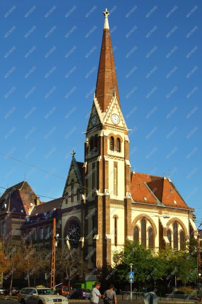 Budapest -  Fasori evangélikus templom