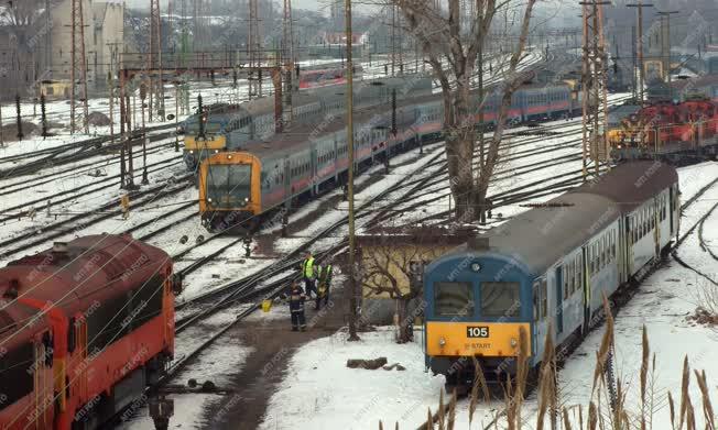 Budapest - Személyszállítás - Vasúti pályaudvar