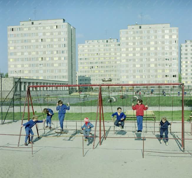Városkép - Oroszlány új lakótelepe