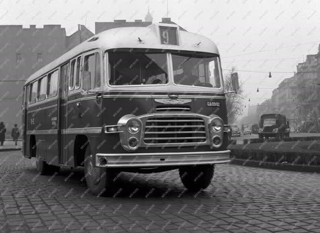 Közlekedés - Budapest - 9-es busz