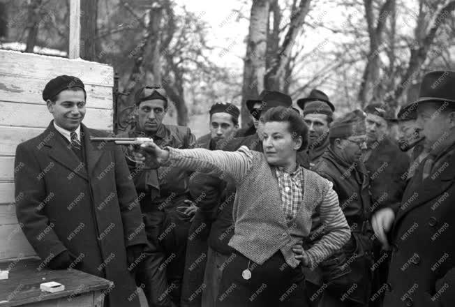 Sport - Céllövő-verseny 1948-ban