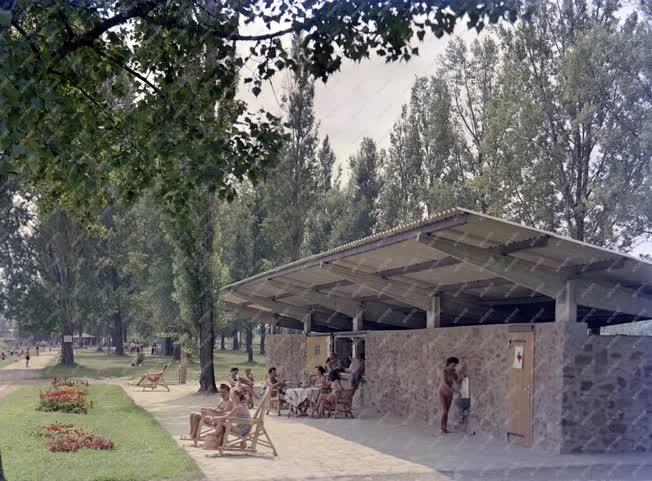 Szabadidő - Balaton - Strand