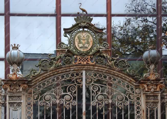 Műemlék - Budapest - Az Esterházy-palota kerti kapuja